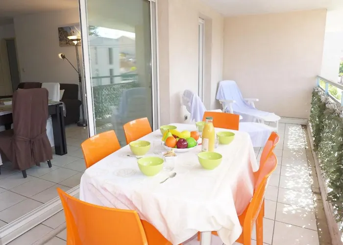 Apartment Le Clos Saens-1 By Interhome
