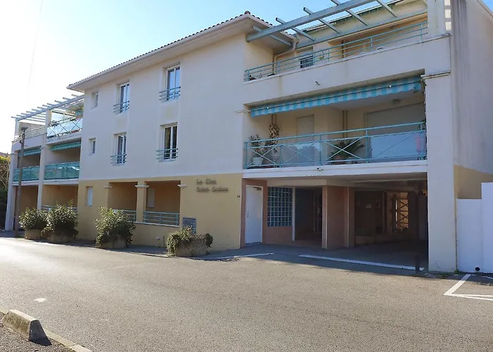 Le Clos Saens-1 By Interhome
